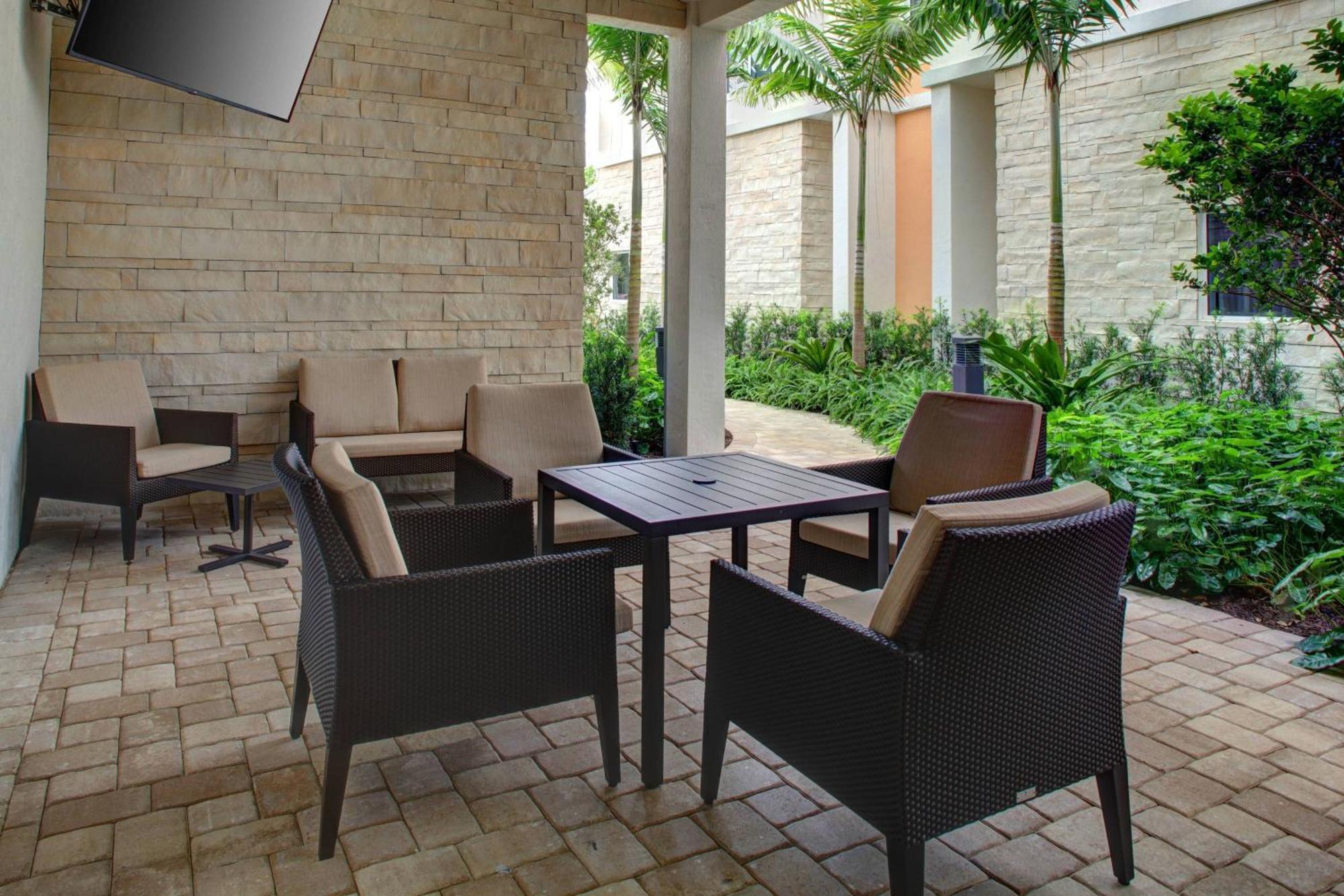 Residence Inn Fort Lauderdale Coconut Zewnętrze zdjęcie