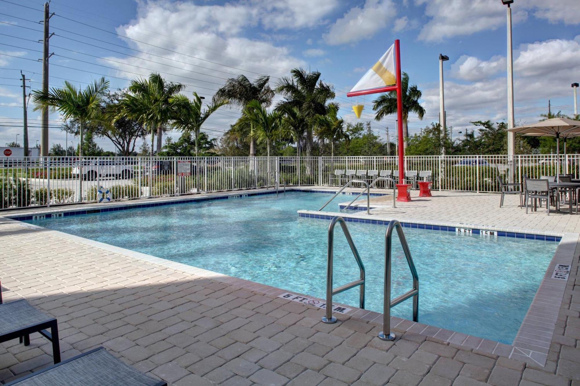 Residence Inn Fort Lauderdale Coconut Zewnętrze zdjęcie
